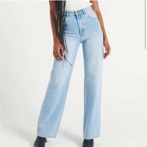 Rolla's Old Stone Heidi Loose Straight Wide Leg
Denim Jeans size 25